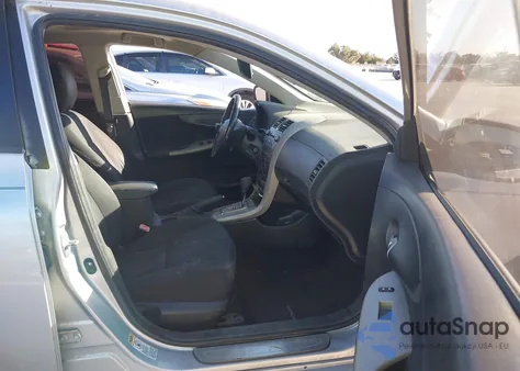 2010 Toyota Corolla S z USA, uszkodzony, nr VIN 1NXBU4EE5AZ229451